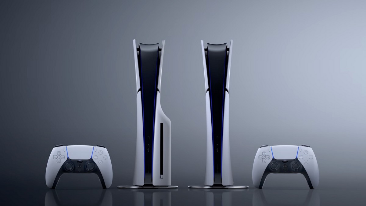 Image des deux modèles de la première PS5 cote à cote : le modèle standard et le modèle all digital.